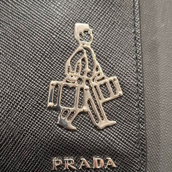 Prada Bellhop Zipped Key Holder Wallet in Black Saffiano Leather